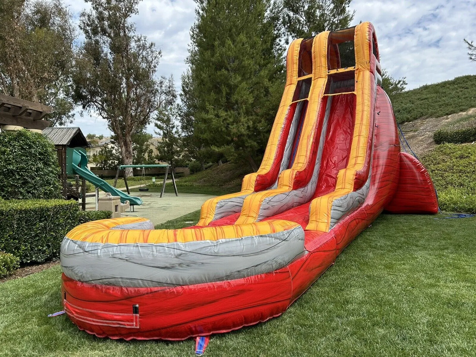 22ft COMMERCIAL GRADE RED MARBLE INFLATABLE WATERSLIDE  w/ 1.5 Blower (OPEN BOX)
