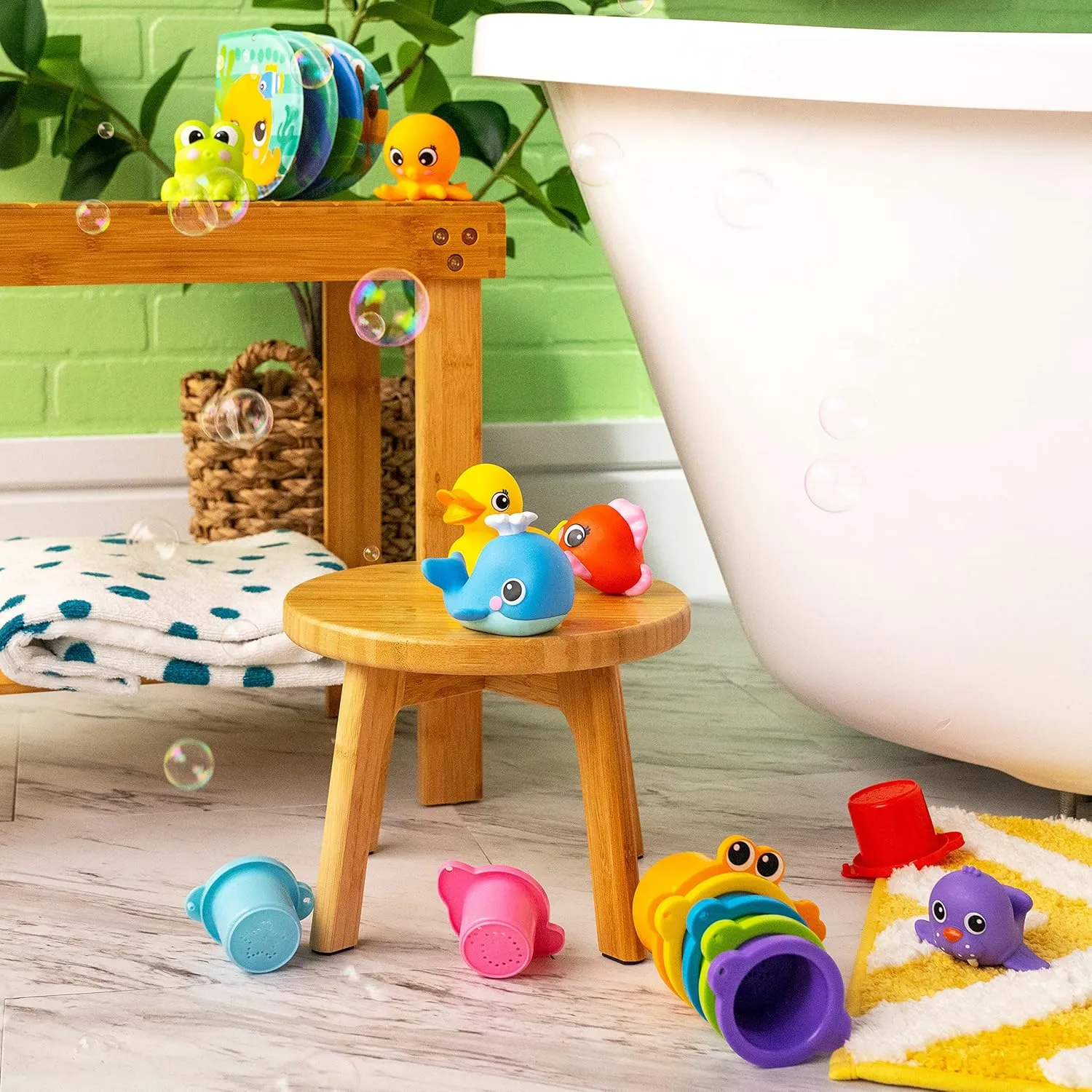 6 Months  Bright Starts Splash$ fragrance agree Splash Baby 15pc Bath Set - Waterproof Book$ Rubber Ducky$ Animal Toys and Stacking Cups$ Unisex$ 